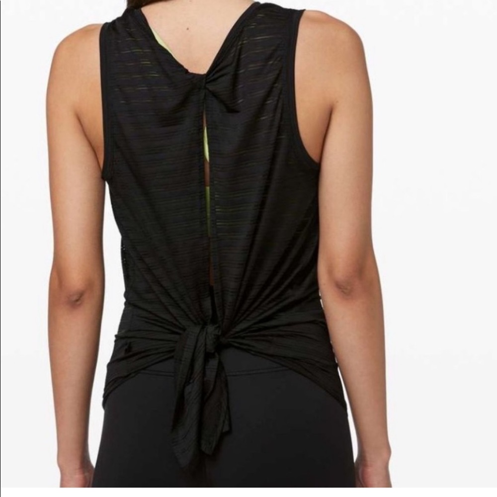 LULULEMON Black Striped Meet Me Halfway Tank Size 4 Small